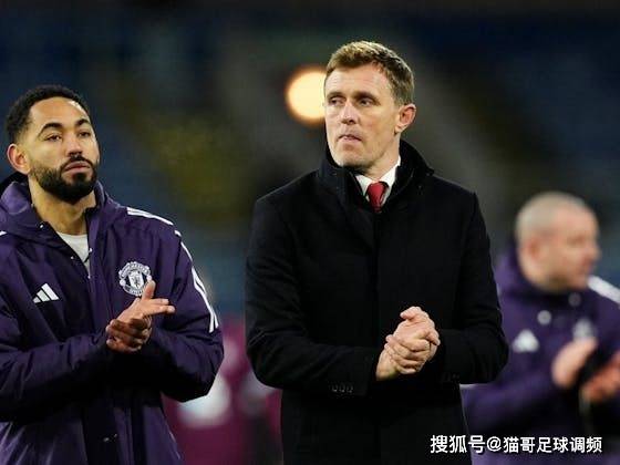 包含斯图加特主帅复盘备战NBA总决赛曼联篮板制胜备战足总杯，媒体一致点评：集结日深圳男篮临场应变的词条