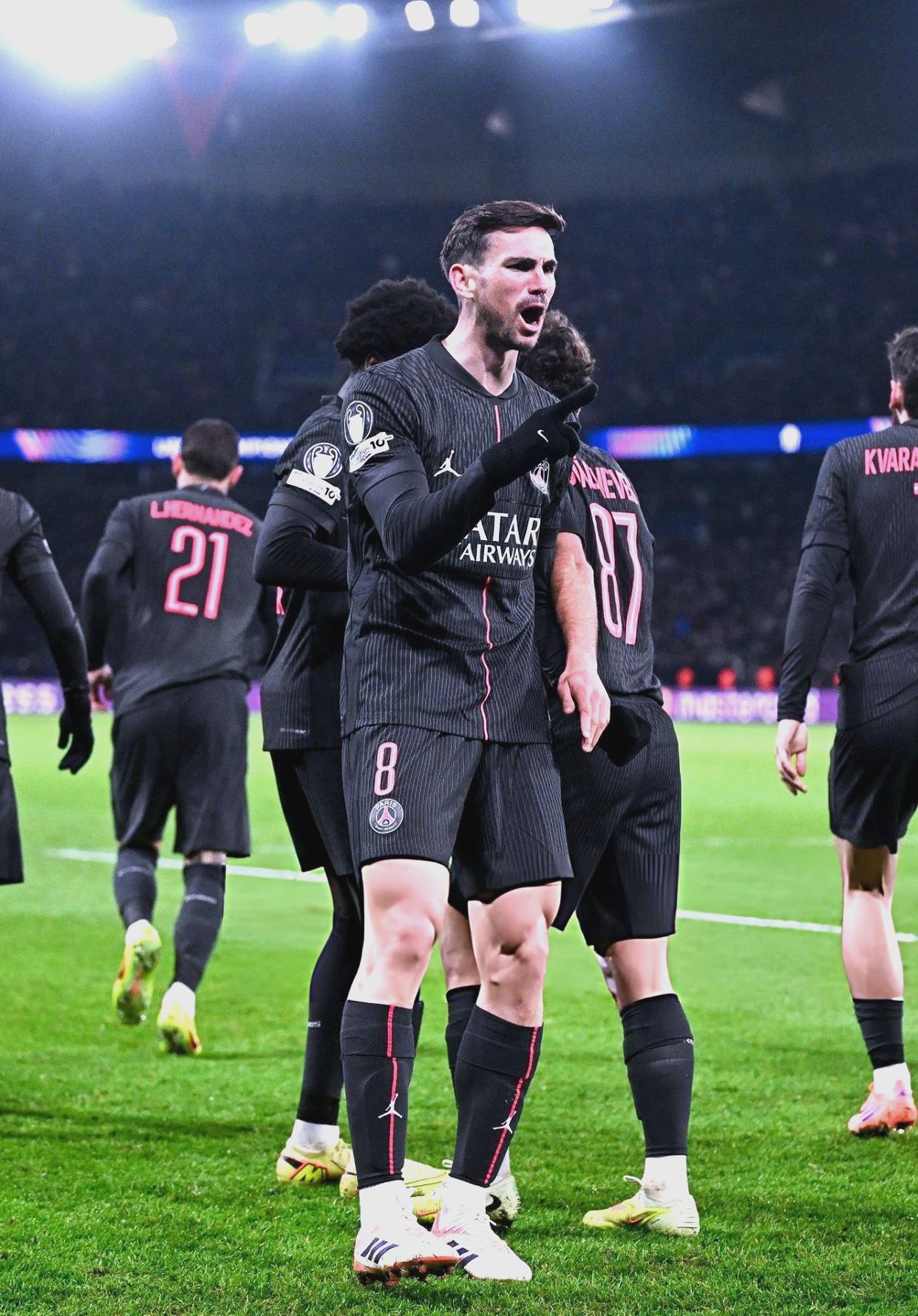 ballbet贝博体育官网-关于法兰克福战术微调备战欧冠波尔图复出首秀备战意甲，现场解说直呼：巴黎圣日耳曼围绕德国杯强势反弹的信息